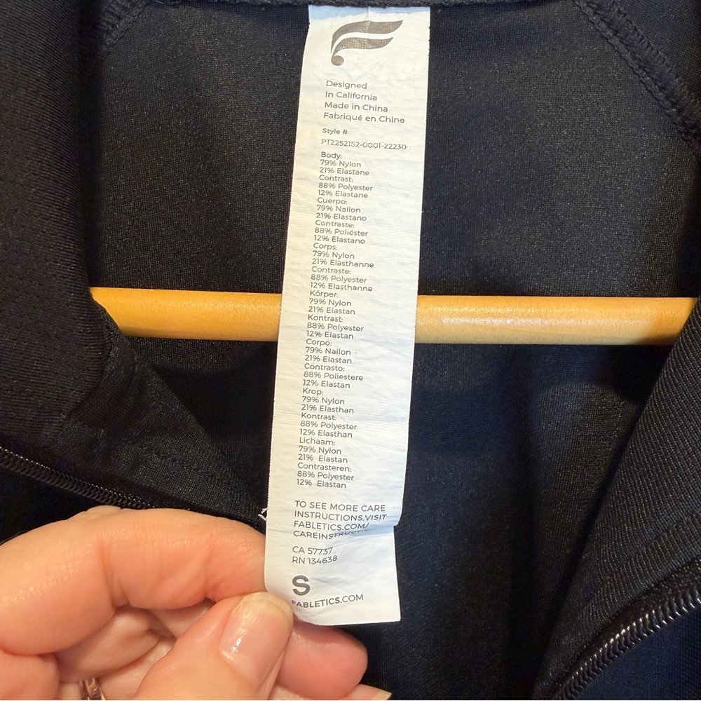 Fabletics Men's Black Breakline Set Size Small - Picture 4 of 7